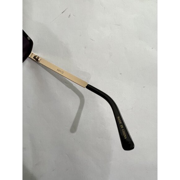 MGN Mango Screen Style Sunglasses in Black - Picture 4 of 5